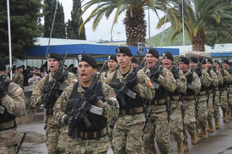 La Escuela de Paracaidistas y Fuerzas Especiales del Ejército de Chile gradúa a una nueva generación de Comandos